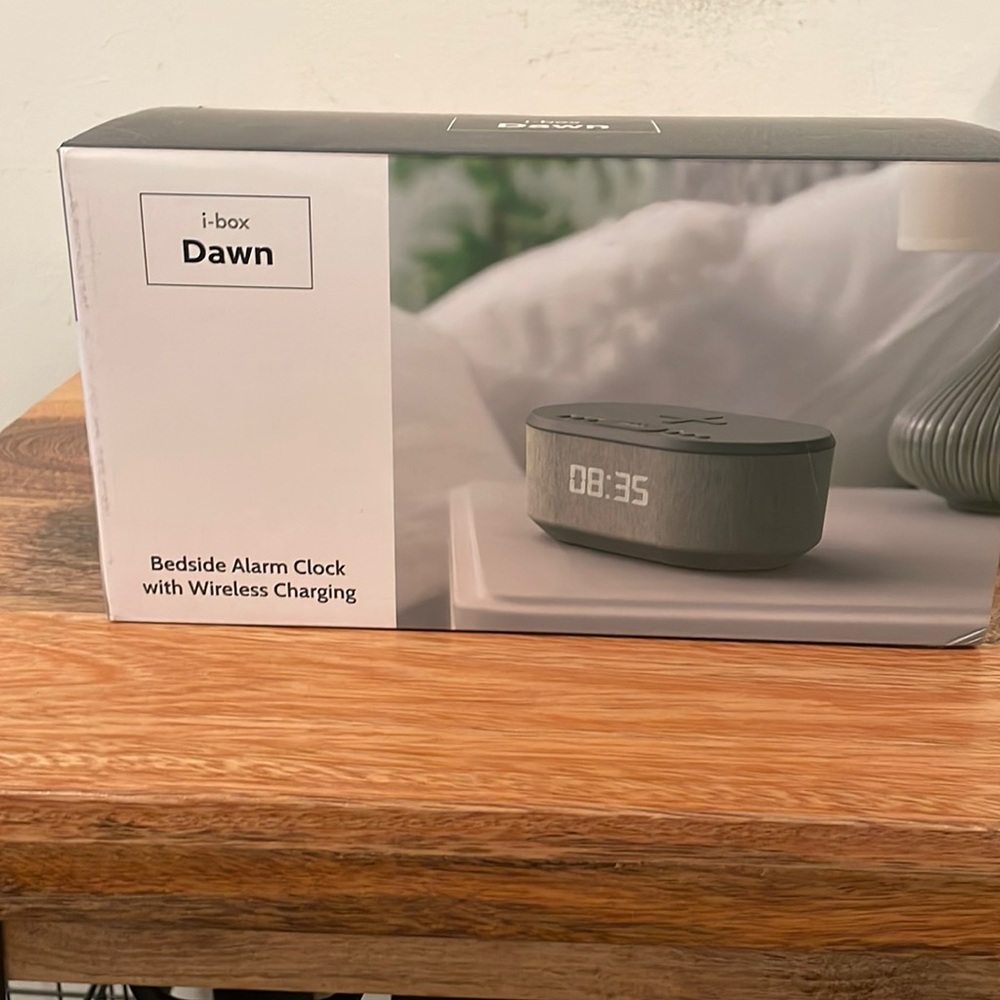 Bedside Radio Alarm Clock with USB Charger, Bluetooth Speaker, Wireless charge